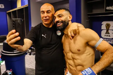  عضو اتحاد الكرة: حسام حسن ومحمد صلاح سيقودان مصر في كأس العالم 2030
